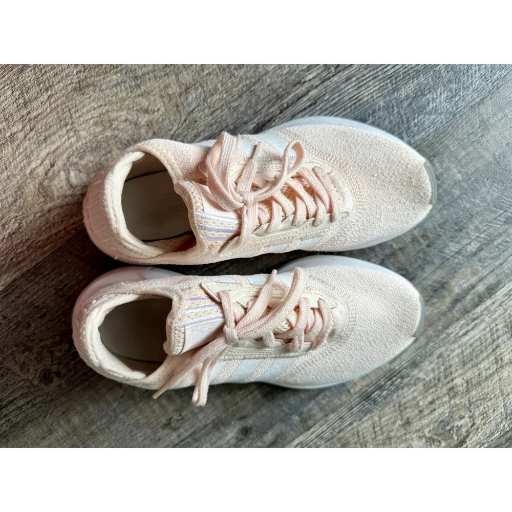 Size 7 - adidas Swift Run X‎ Pink Tint woman's 2-34